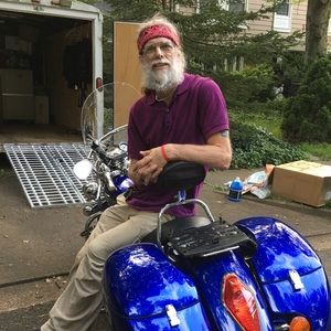 Meet your Posher, Sam